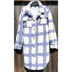 Almost Famous Sherpa Plaid Teddy Shacket Coat Blue Ivory Oversized Womens M